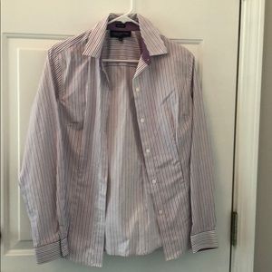 👗Jones New York small non-iron blouse purple stripe